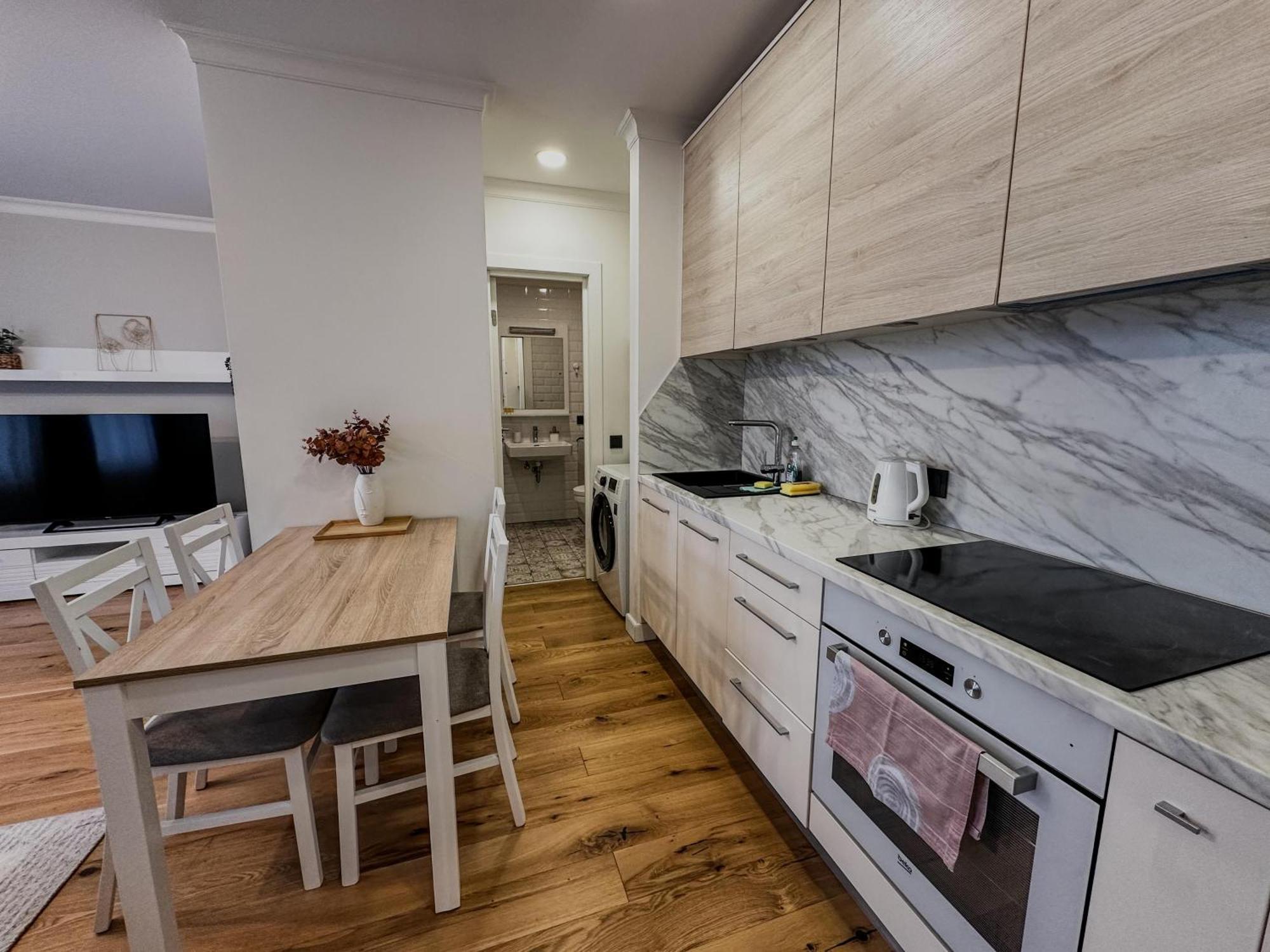 One Bedroom Promenade Apartment Riga Eksteriør bilde